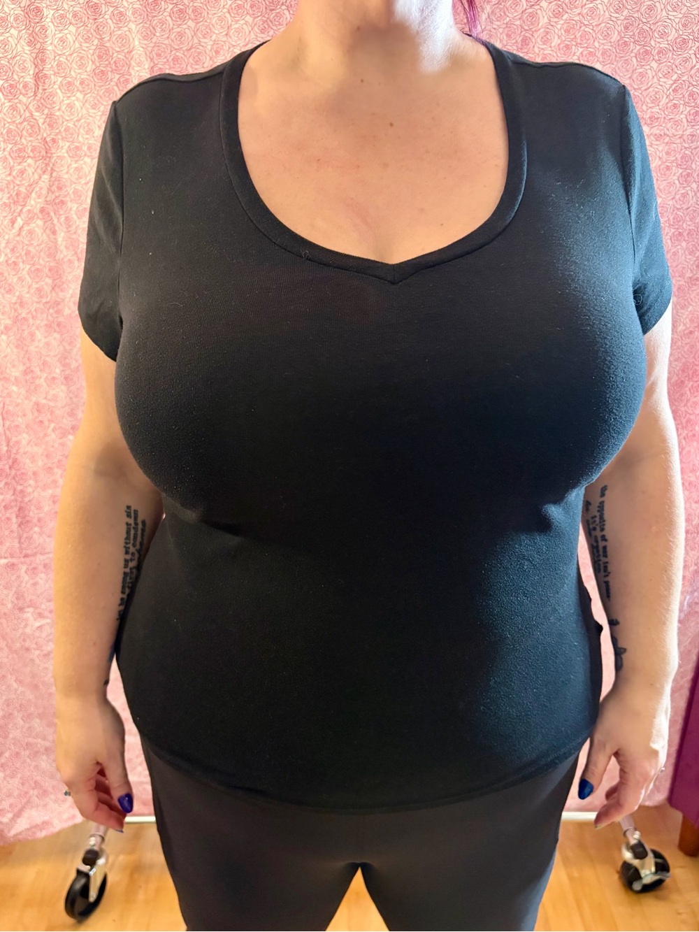 3/$15 Old Navy Black Short Sleeve Scoop Neck Tee
